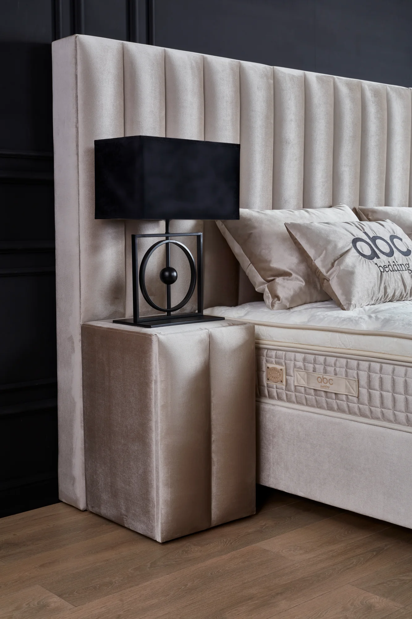 Boxspringbett Oscar Beige Voll-orthopädisches Komfortbett mit Bettkasten, Stauraum, inkl. kostenlose Lieferung und Montage - Image 12